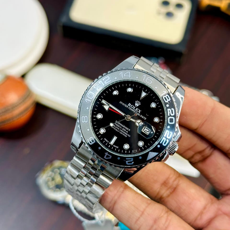 Rolex Watch Elegant Design Luxury Timepiece With Stylish Appearance And Reliable Performance For Everyday Wear - Golden Silver